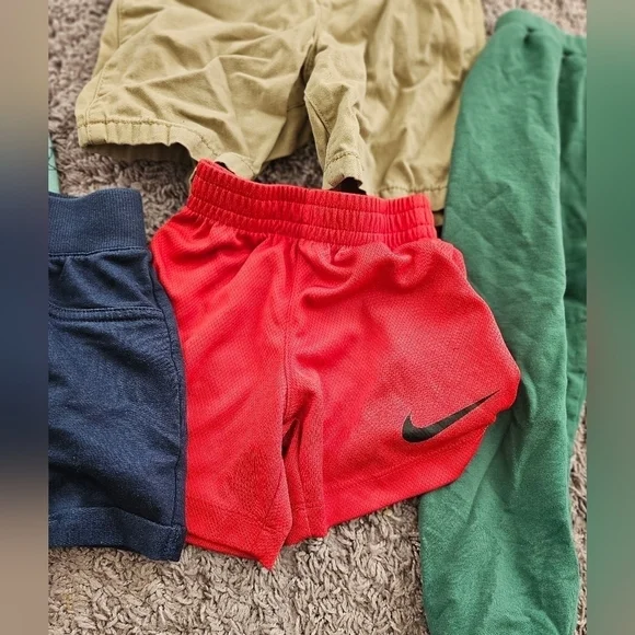 Boys Lot clothing 2 things don't have sizes but I provided the measurements - Picture 5 of 8